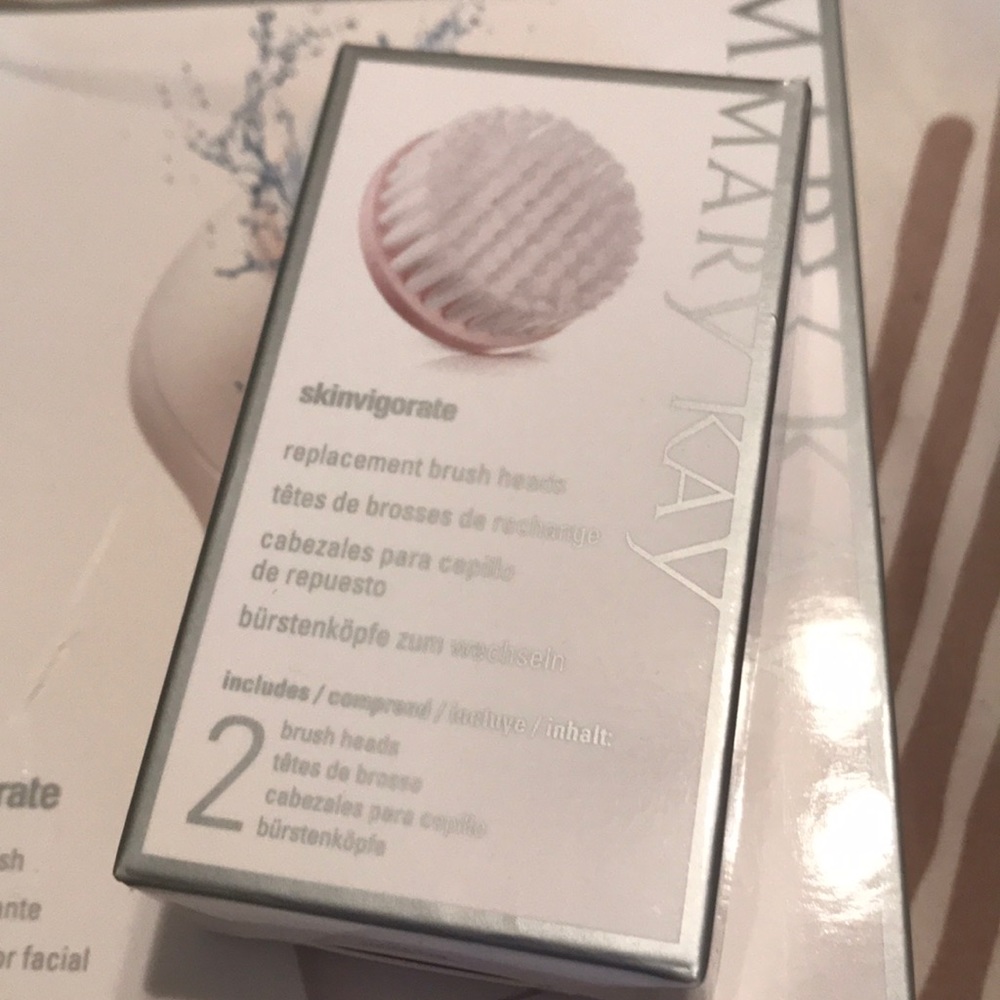 Replacement brush heads